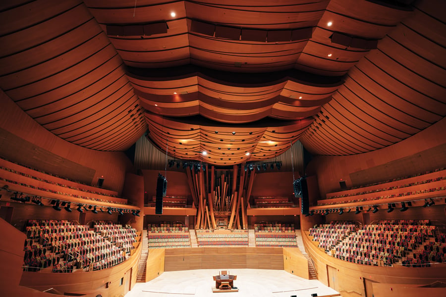 Shapes and Sounds: Designing concert halls with curves