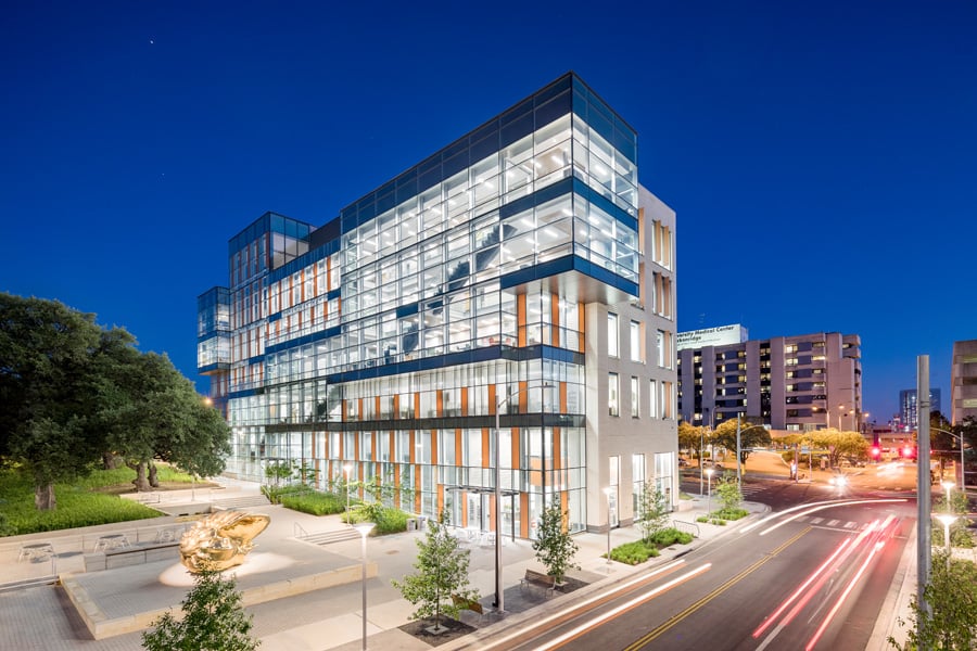 in-austin-a-new-university-medical-center-stays-true-to-its-motto-rethink-everything-metropolis