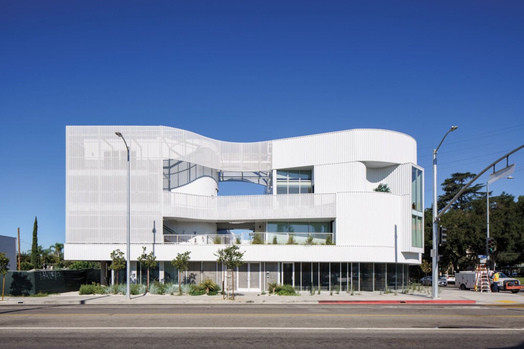 A San Fernando Valley Housing Project Sets A New Standard Metropolis   Magnolia001 Wujcik 1024x683 