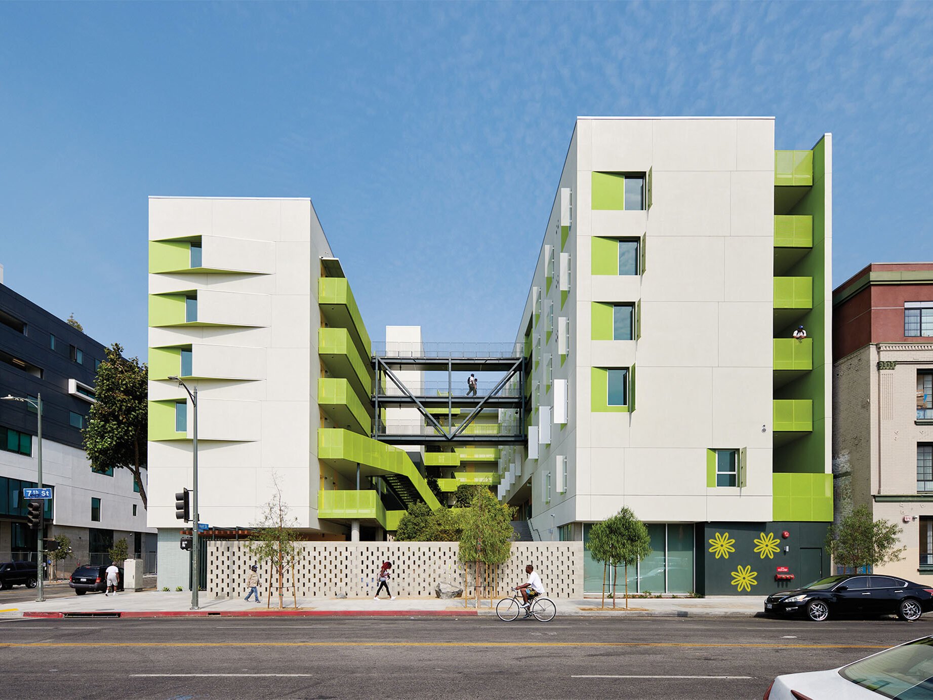 rendering of apartment complex with a central courtyard in Skid Row Los Angeles