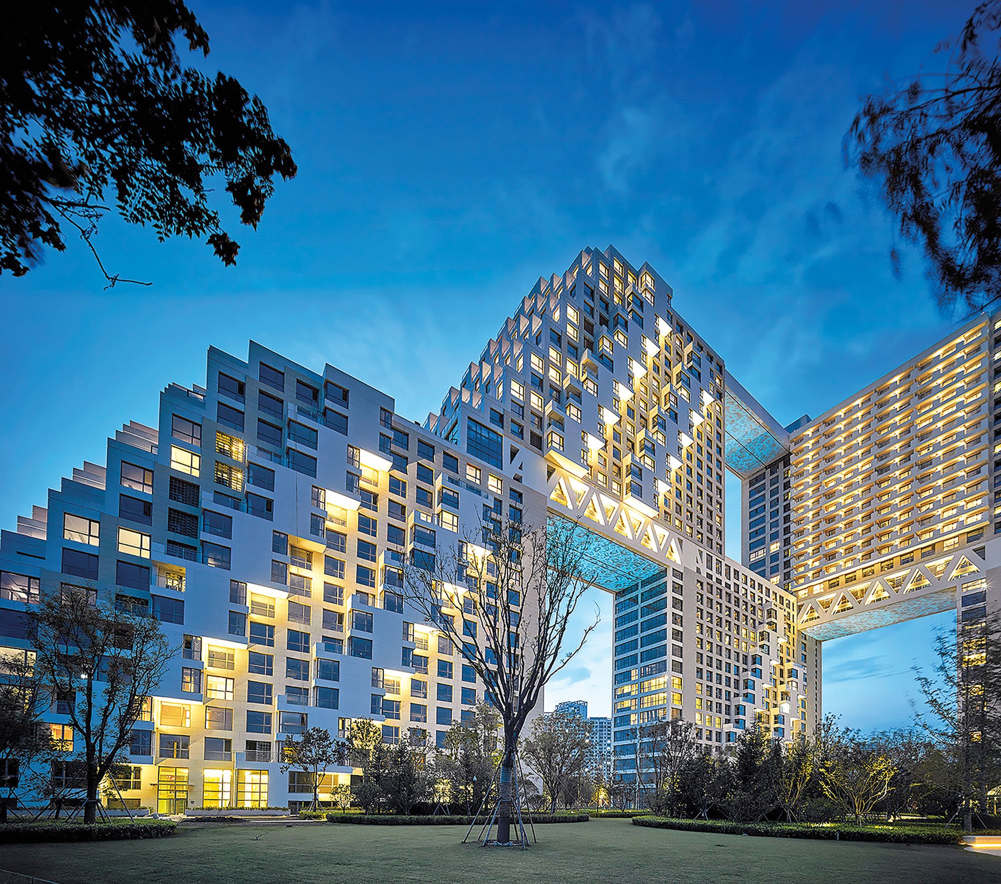 Israeli-Canadian architect Moshe Safdie's bright and green designs